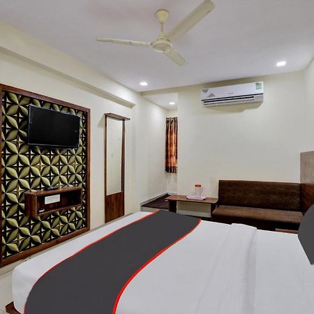 Hotel O Neelkamal Ahmedabad Eksteriør billede