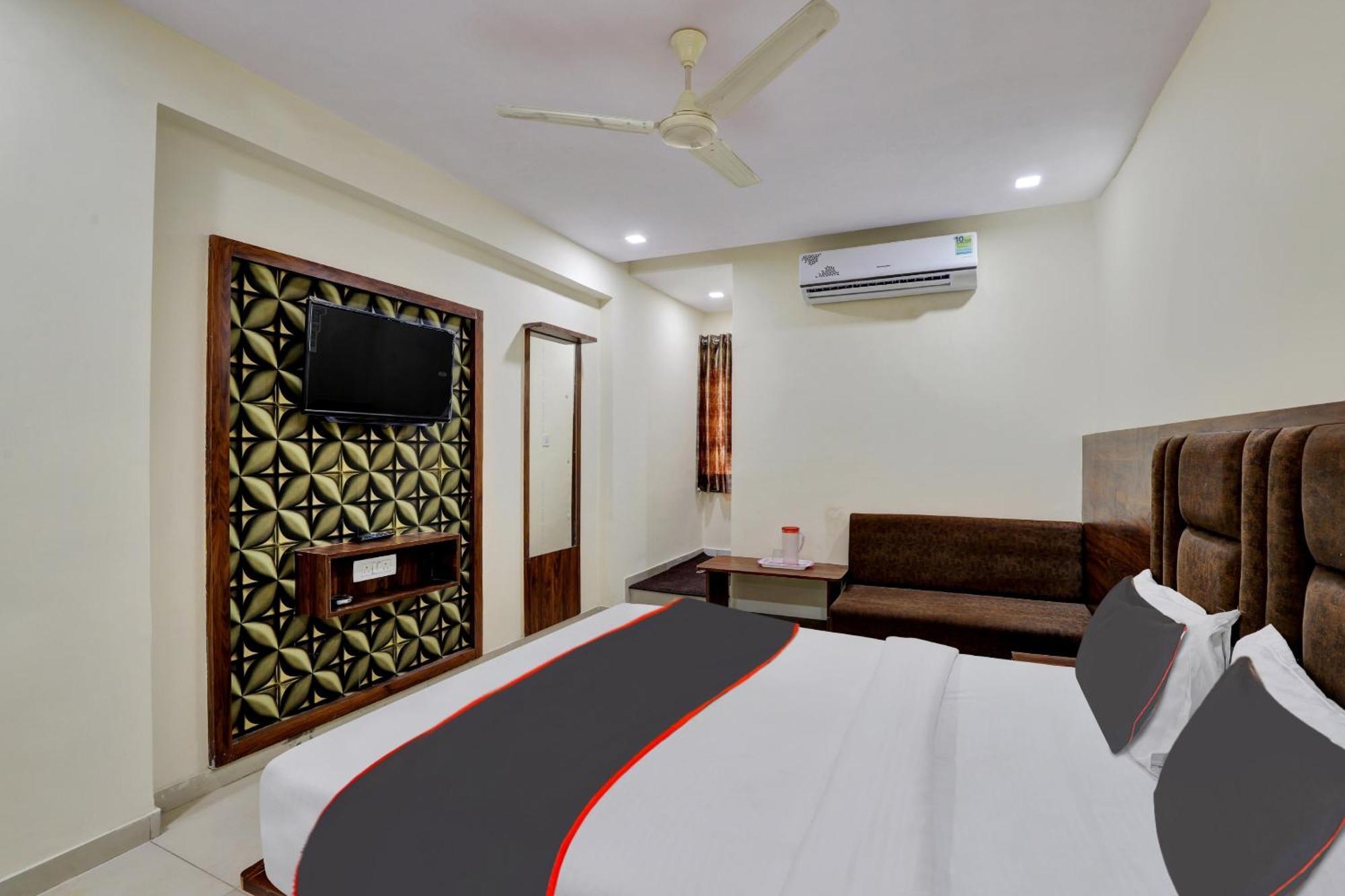 Hotel O Neelkamal Ahmedabad Eksteriør billede